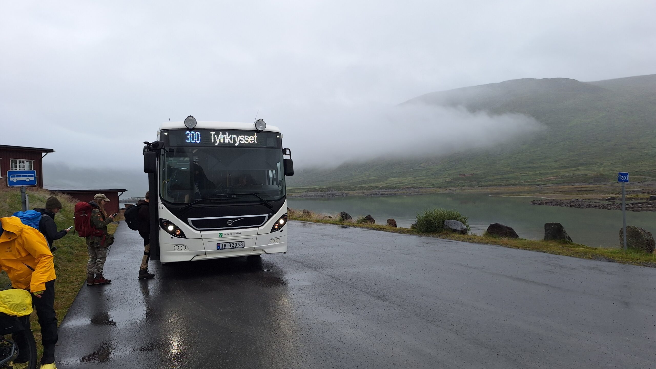 13.08.25 statt von hütte zu hütte mit dem bus durch den jotunheimen np